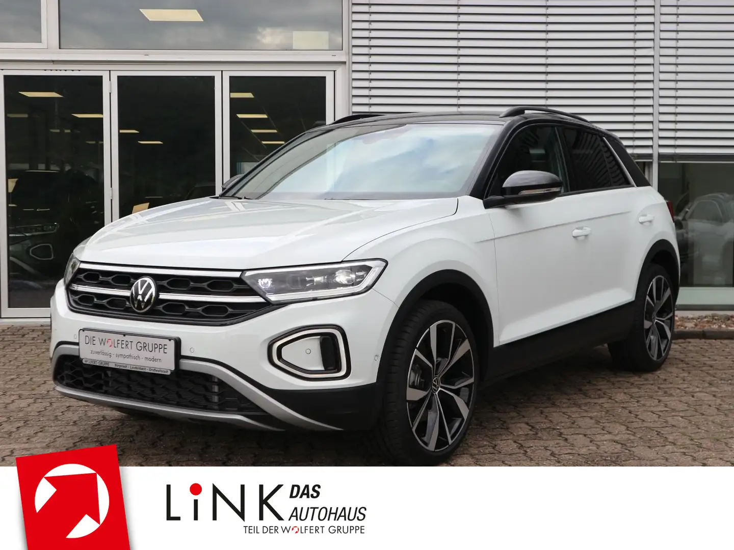 Volkswagen T-Roc Style 1.5 TSI 6-Gang AHK NAVI RFK Weiß - 1