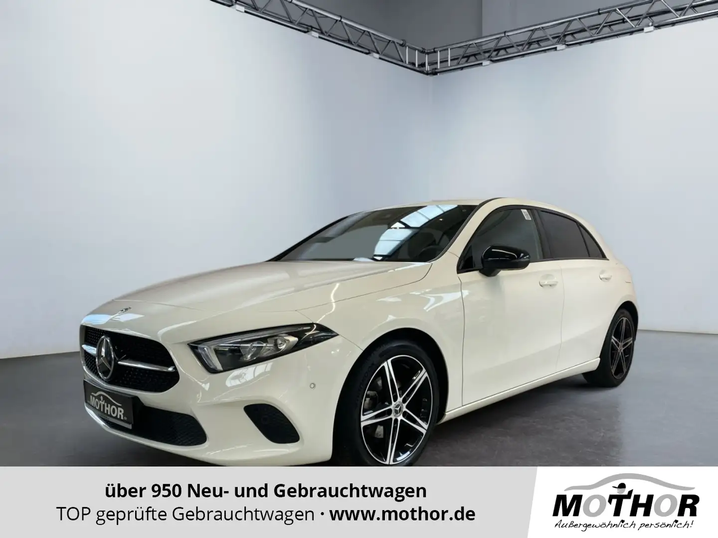Mercedes-Benz A 180 Progressive Parkassistent Navigation Weiß - 1