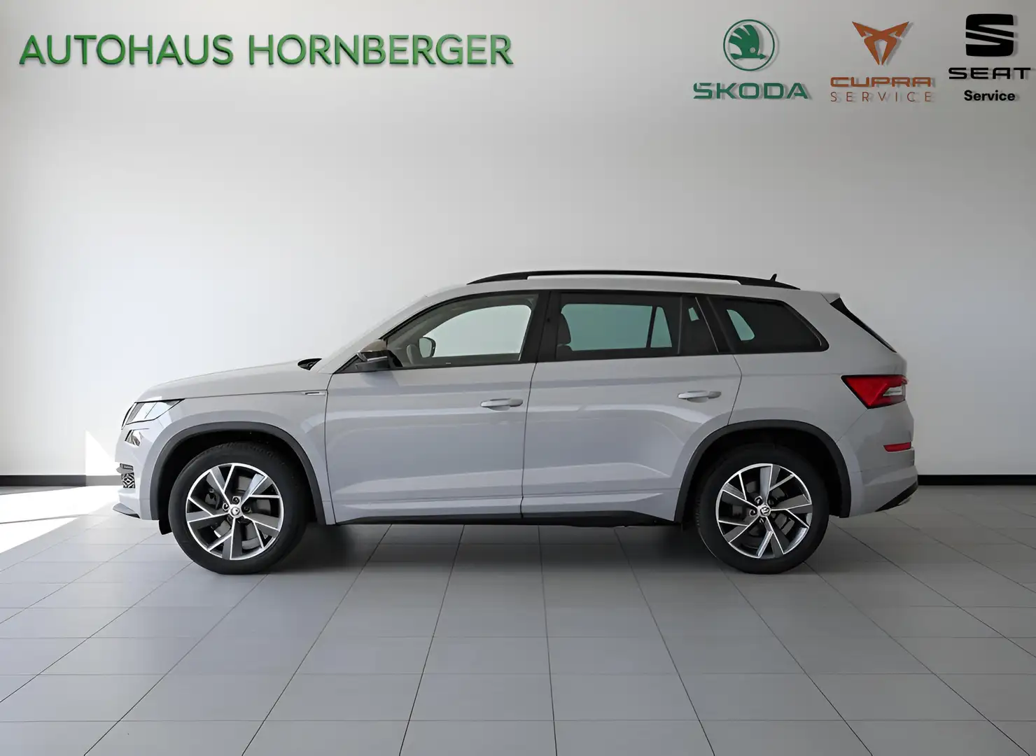 Skoda Kodiaq Sportline 4x4 2.0TDI 200PS 7-Sitzer AHK LED NAVI Grau - 2