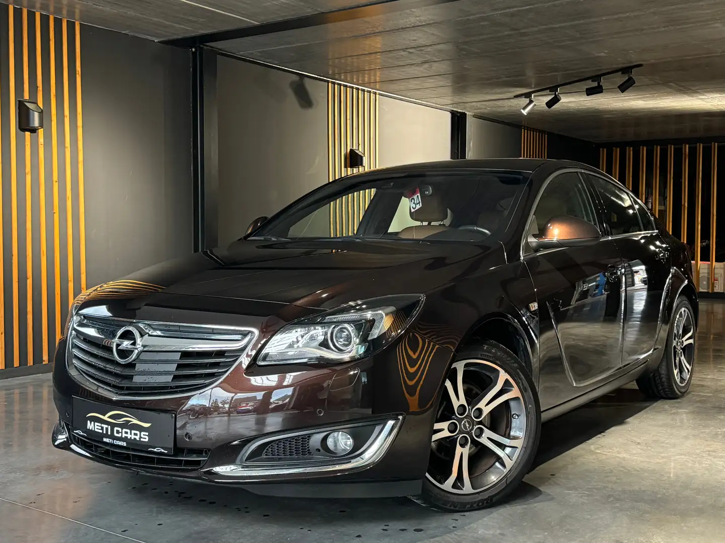 Opel Insignia 1.6 Turbo ECOTEC Limousine CarPlay Lederen stoelen Brun - 1