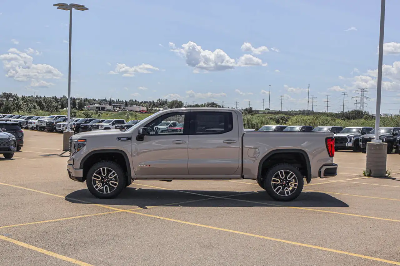 GMC Sierra 1500 снимка GMC Sierra 1500