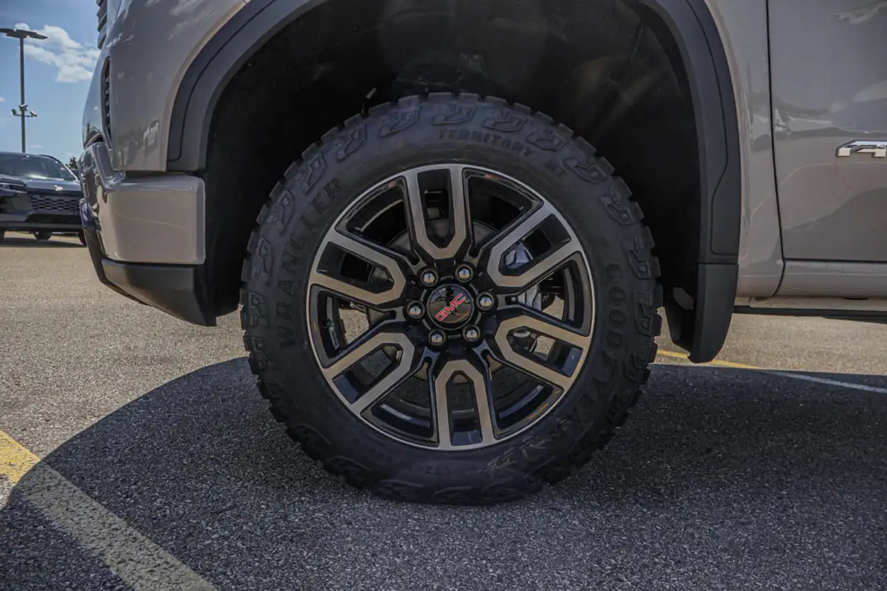 GMC Sierra 1500 снимка GMC Sierra 1500