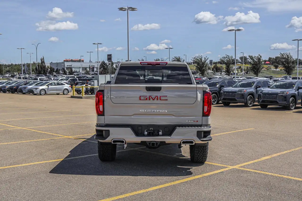 GMC Sierra 1500 снимка GMC Sierra 1500