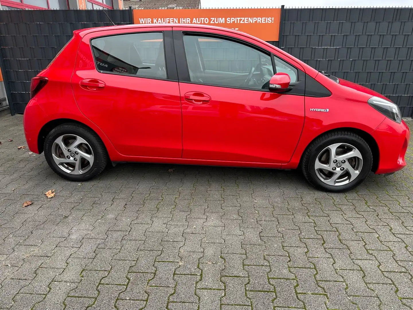 Toyota Yaris Comfort Hybrid/Kamera/Sitzheizung/ Rot - 2