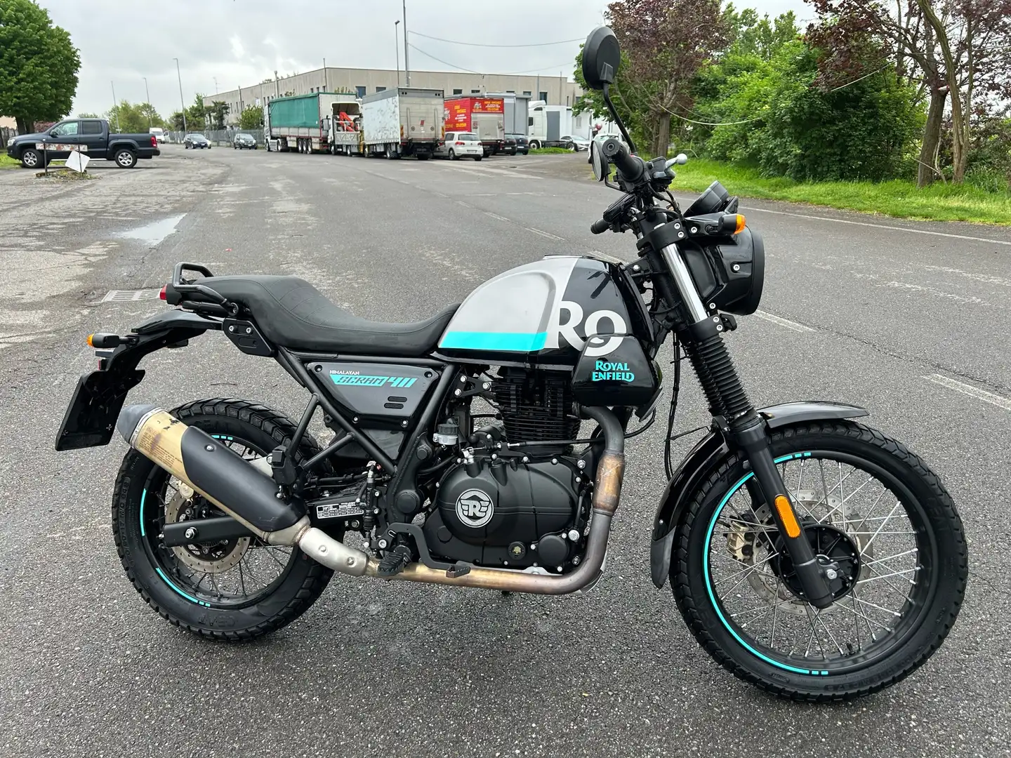Royal Enfield Himalayan 411 SCRAM - 2