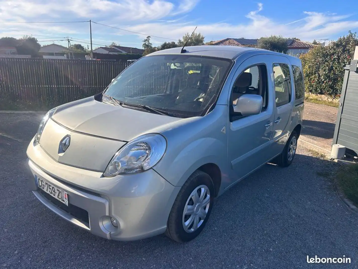 Renault Kangoo 1.5 dci 90 ch extrem - 1