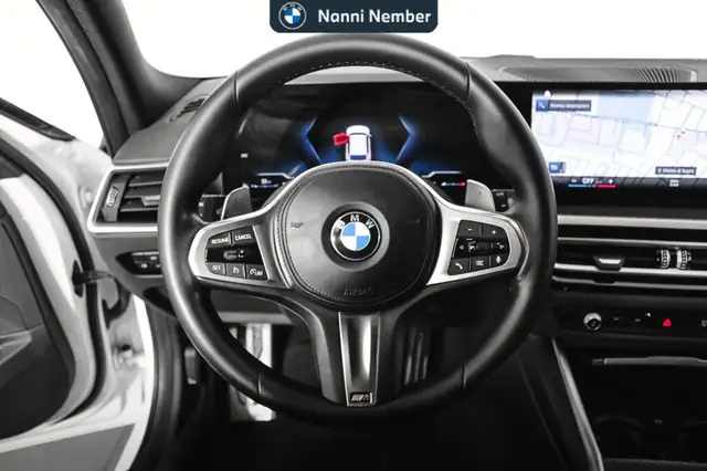 BMW 3 Series view 10