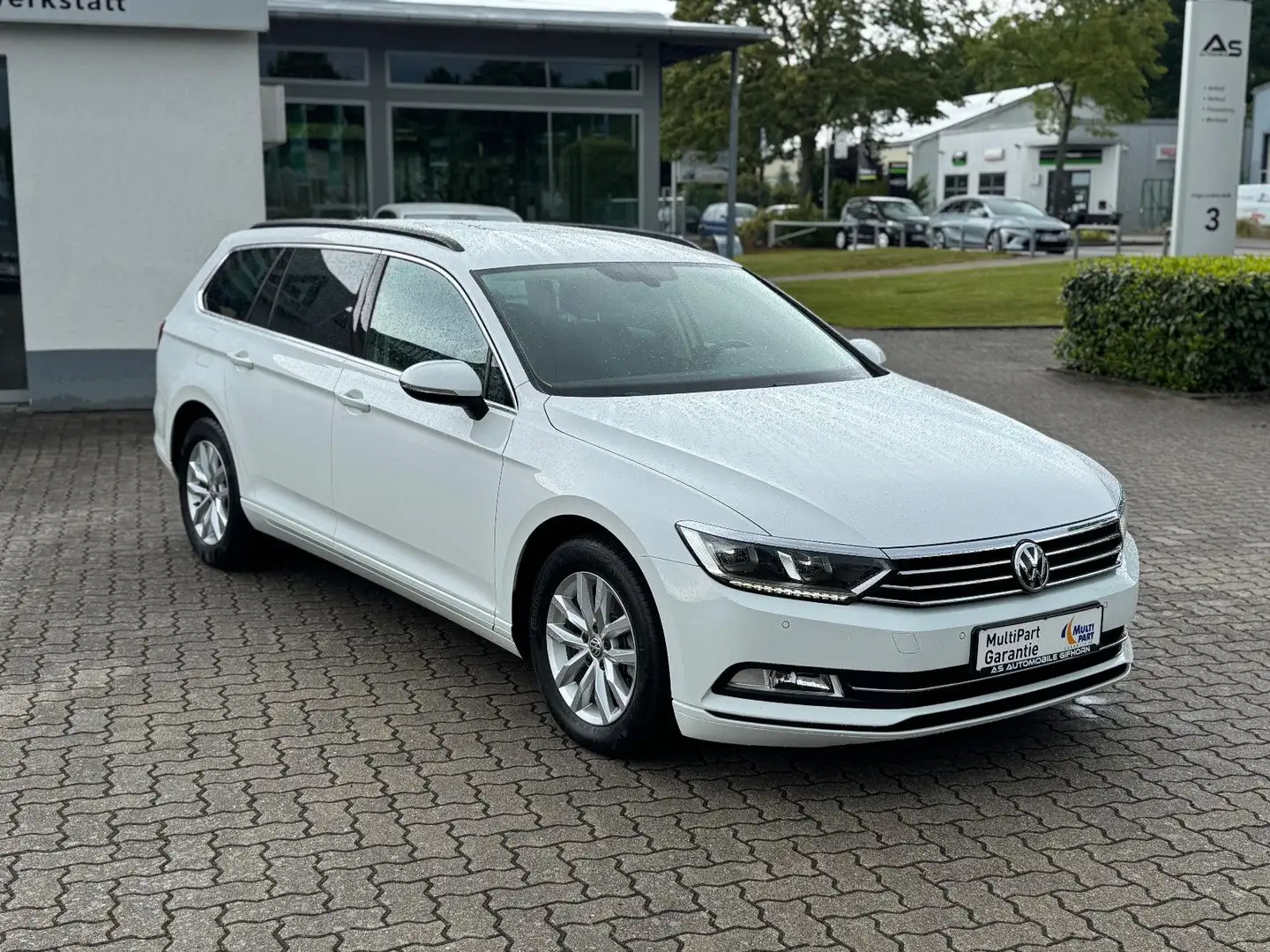 Volkswagen Passat Variant 2.0 TDI Comfortline DSG Navi ACC Blanco - 1