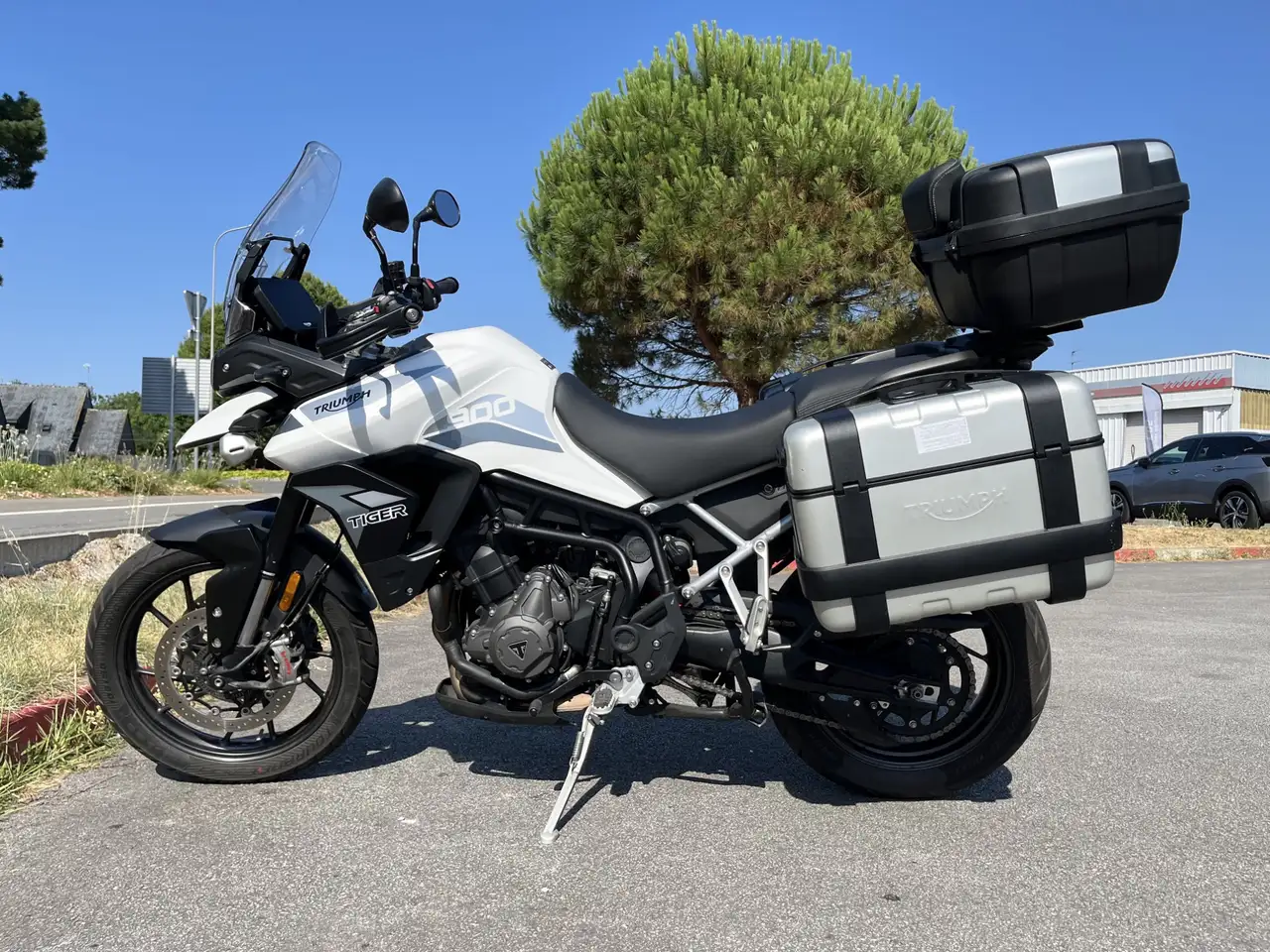 Triumph Tiger 900