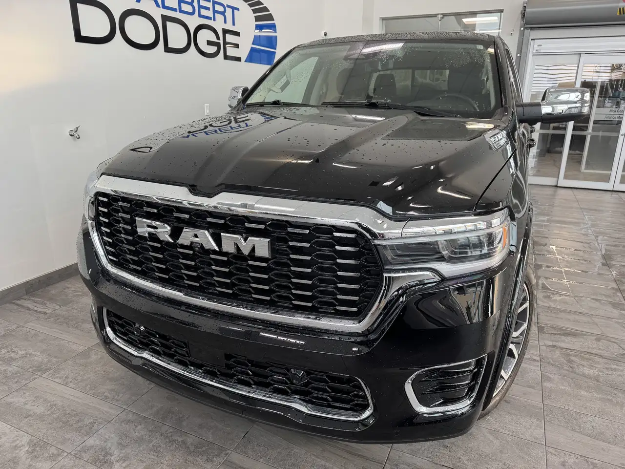 RAM 1500 снимка RAM 1500