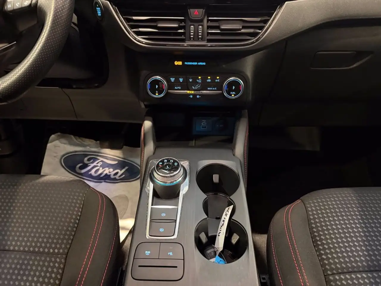 Ford Kuga 2.5 full hybrid st-line 2wd 190cv cvt, миниатюра 12