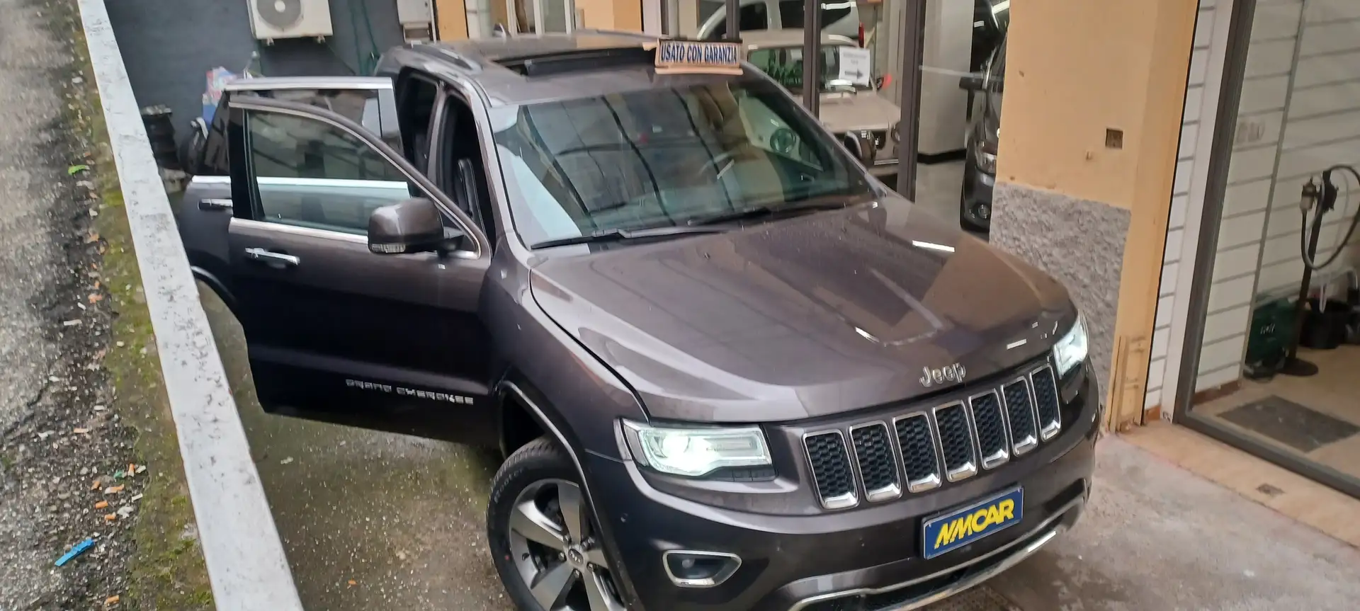 Jeep Grand Cherokee 3000 CRD 190 CV. 4X4 OVERLAND Grau - 2