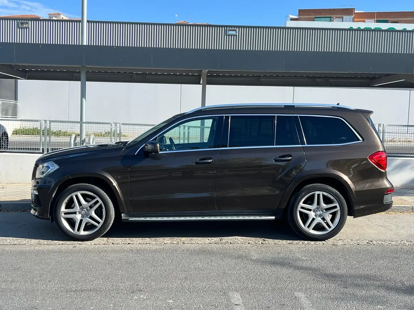Mercedes-Benz GL 350 GL 350BlueTec 4M AMG (14.75) Aut. AMG Bronze - 2