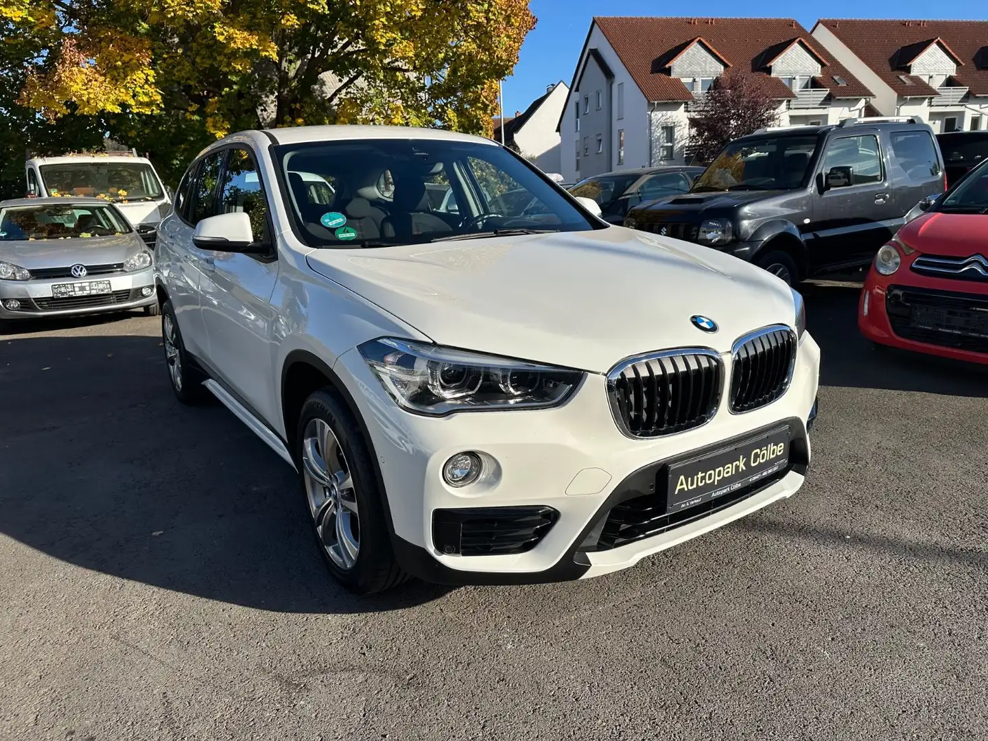 BMW X1 Baureihe X1 sDrive 18 i Sport Line Weiß - 2