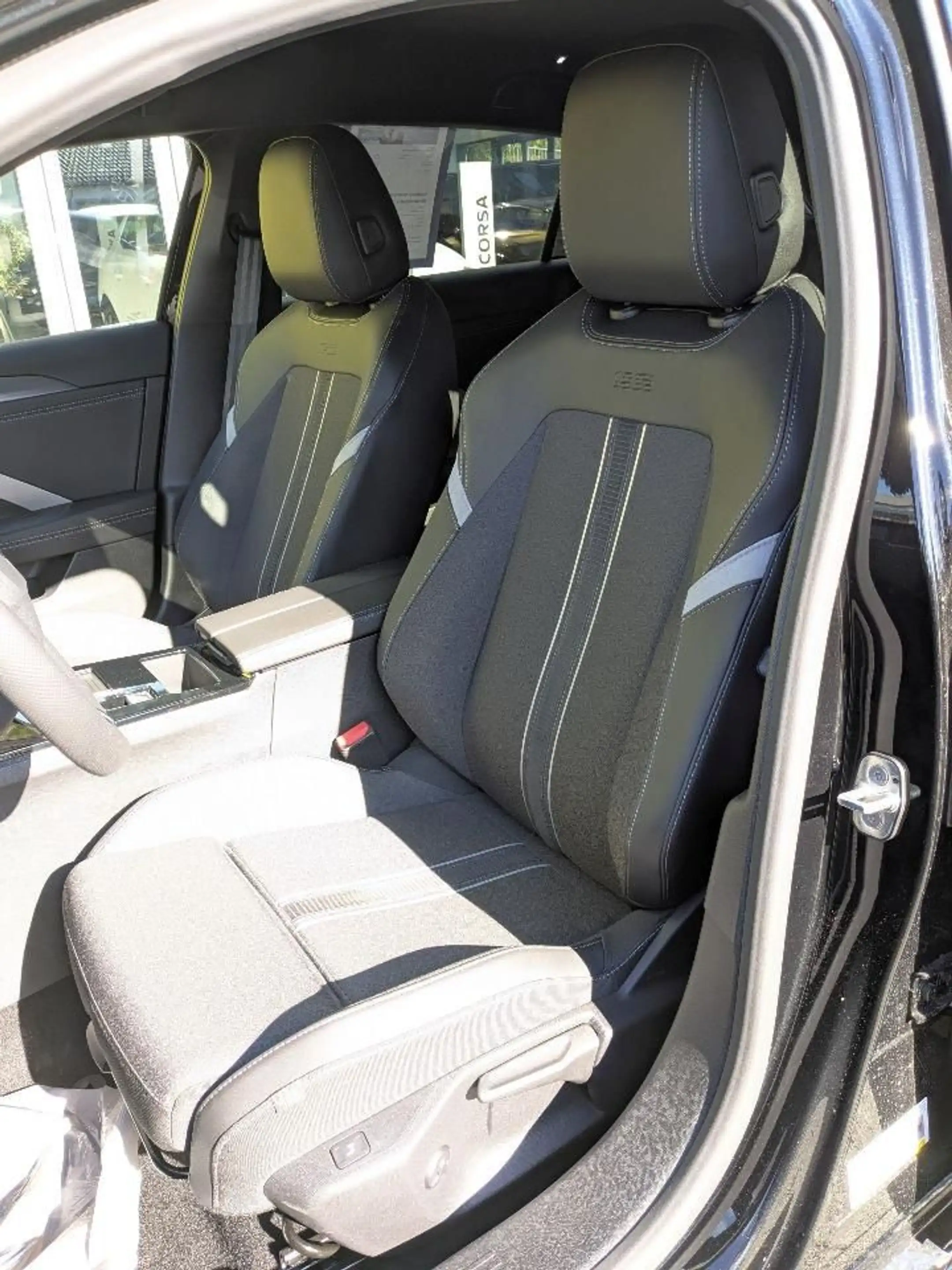 Opel Astra L 1.2 GS **Winterpaket*360° Kamera** — photo 10