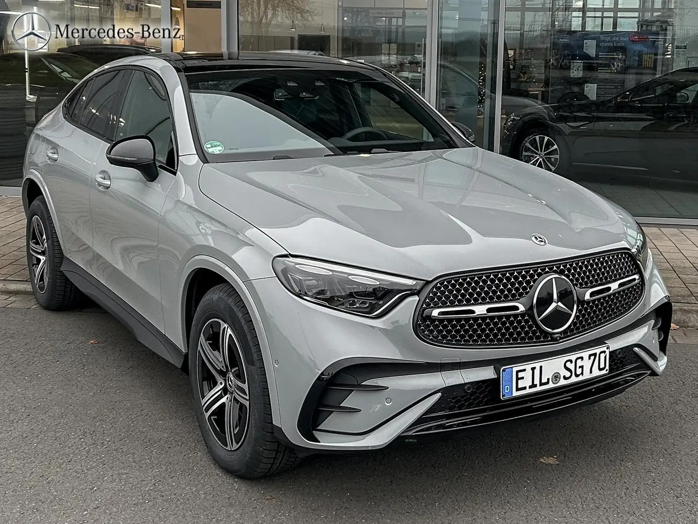 Mercedes-Benz GLC 300 de 4M Coupé AMG MBUX+360°+Pano+AHK+20" Šedá - 2