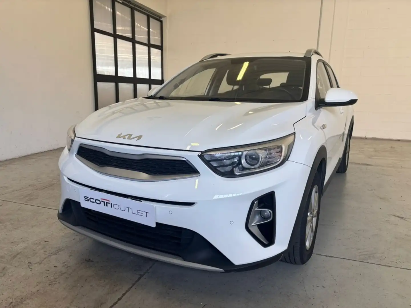 Kia Stonic 1.2 dpi Urban gpl 82cv Bianco - 1