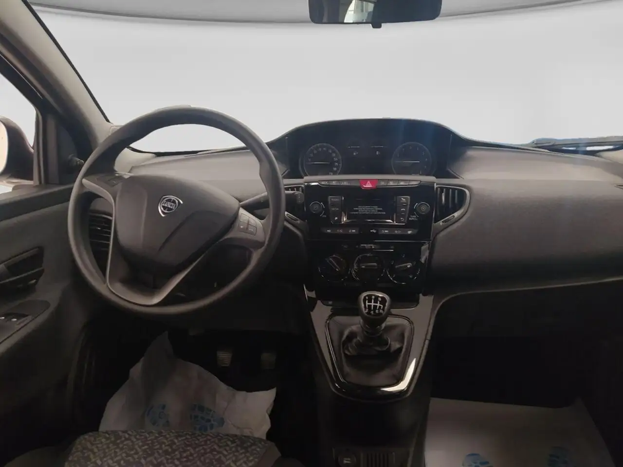 Lancia Ypsilon 2023