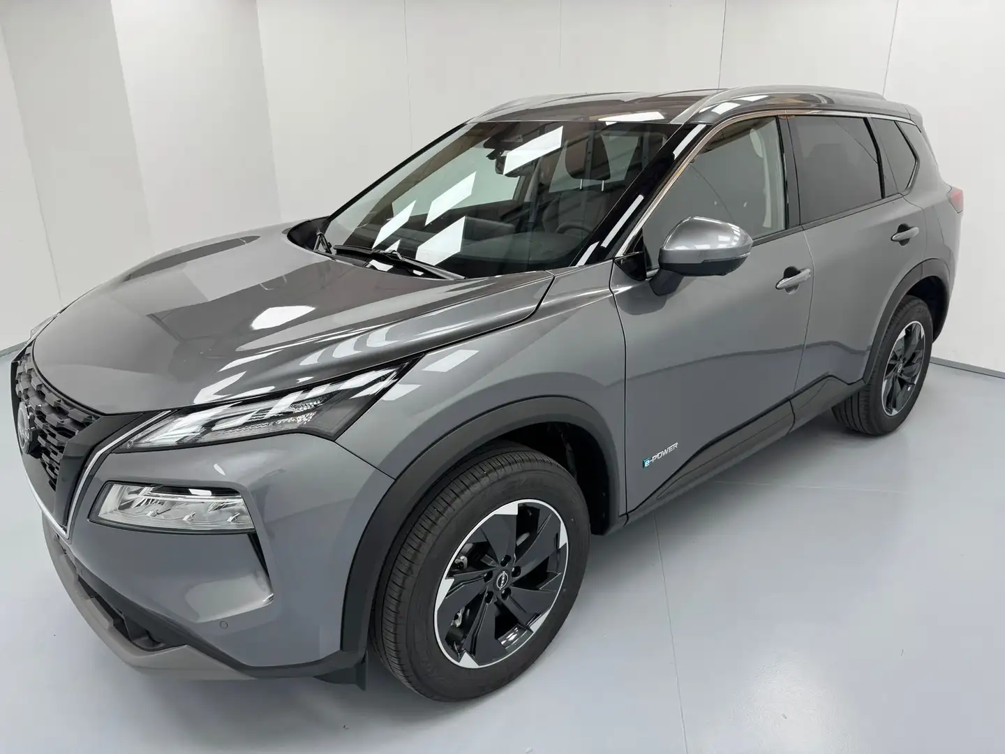 Nissan X-Trail 1.5 e-Power e-4orce 4WD 7POSTI N-CONNECTA PROMO!!! Grijs - 1