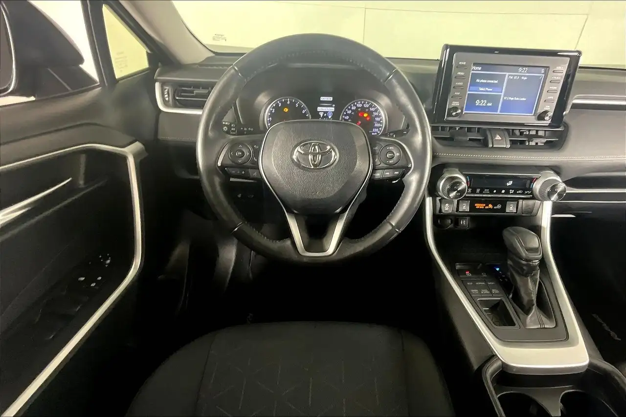 Toyota RAV 4 снимка Toyota RAV 4
