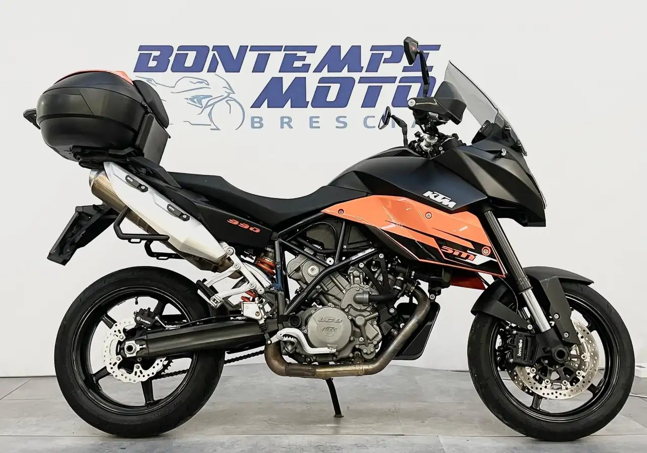 KTM 990 Supermoto
