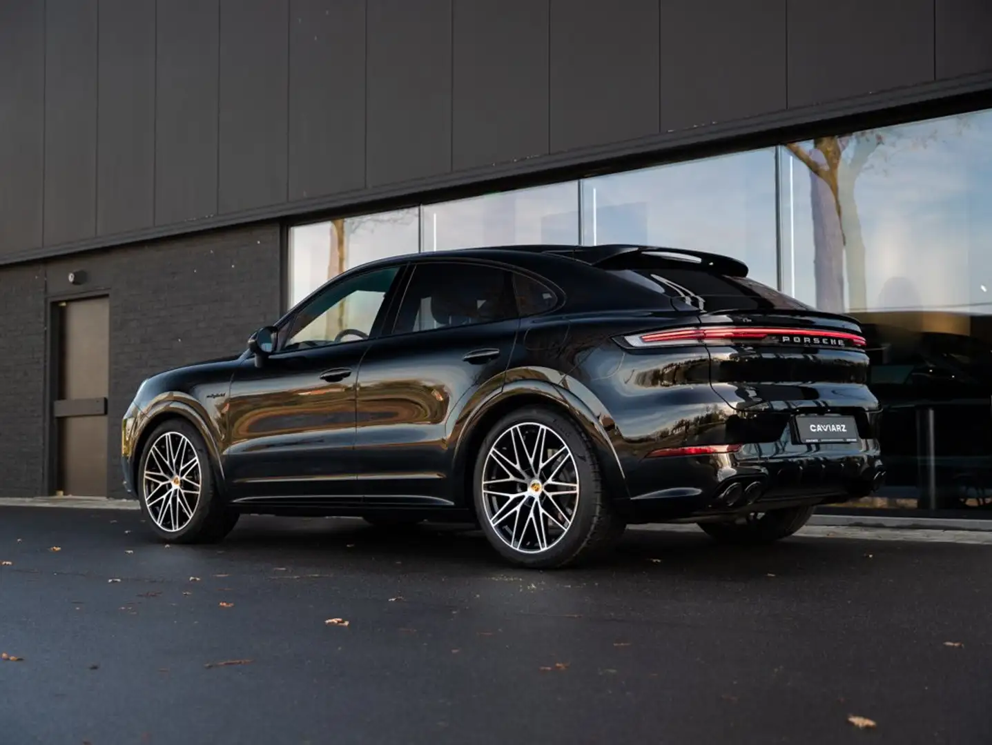 Porsche Cayenne E-HYB COUPE SPORTDES/ACHTERAS/TREKH/INNO/DISP/14W. Noir - 2