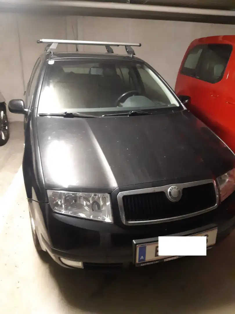 Skoda Fabia Fabia Combi Classic 1,4 16V Classic Schwarz - 1