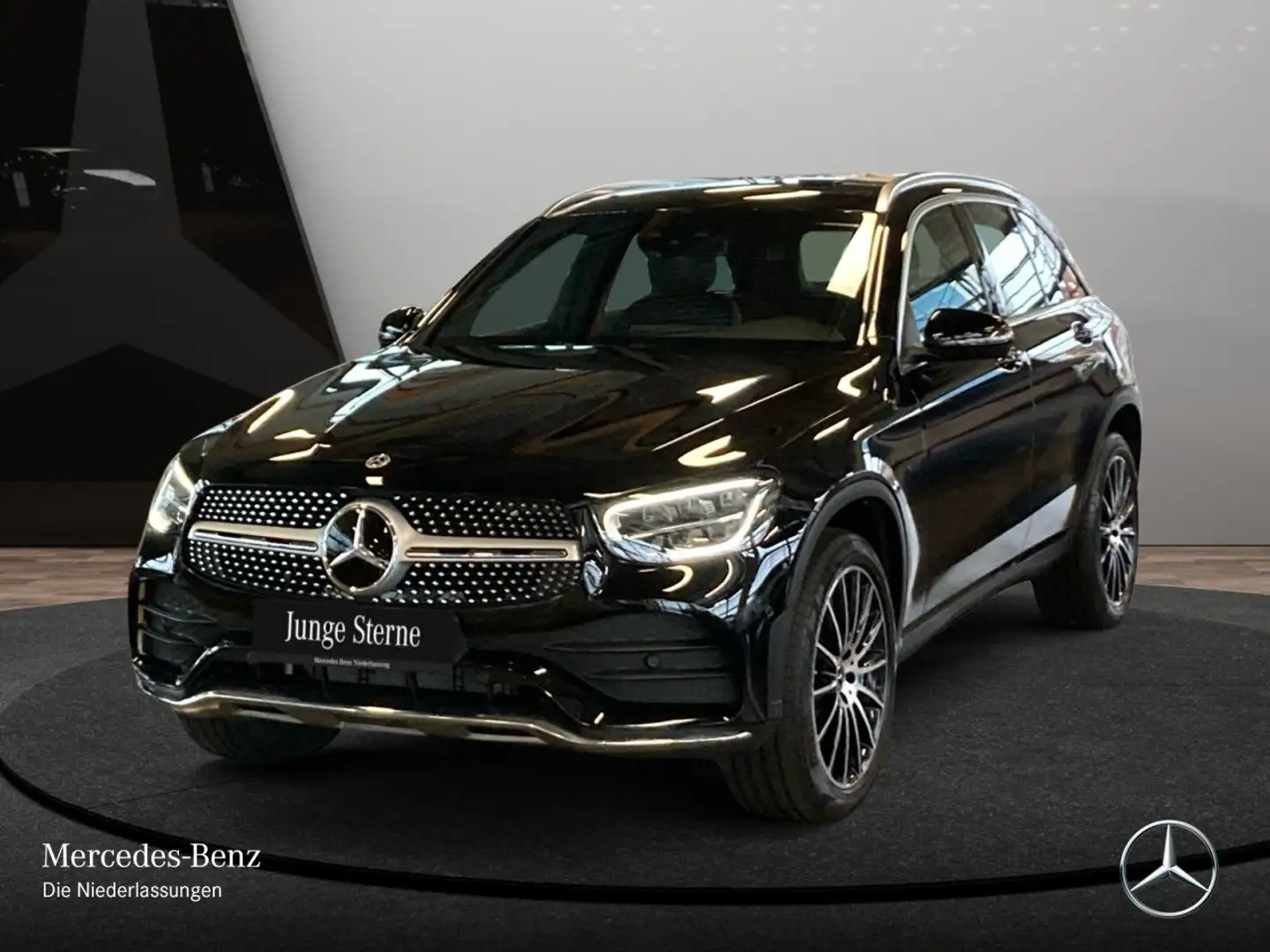 Mercedes-Benz GLC 300 e 4M AMG+PANO+LED+FAHRASS+KAMERA+KEYLESS Schwarz - 2