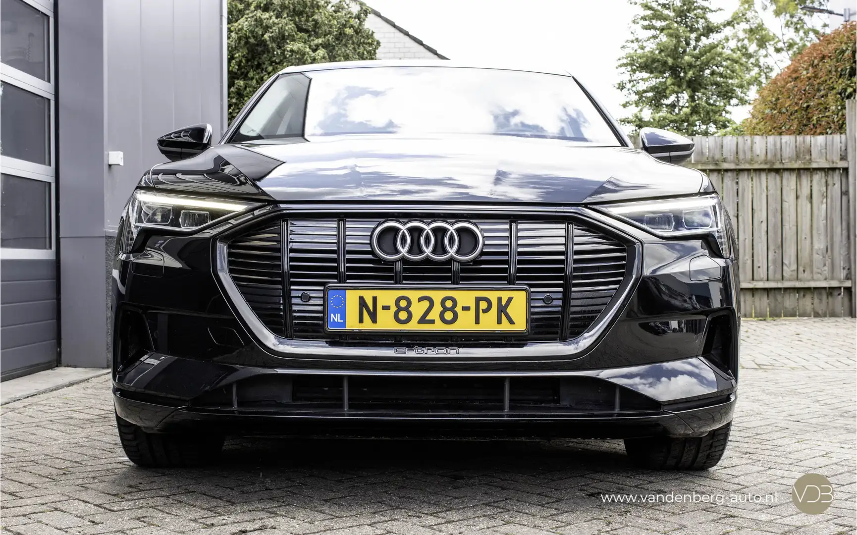 Audi e-tron Sportback 55 quattro Advanced edition 95 kWh Origi Zwart - 2