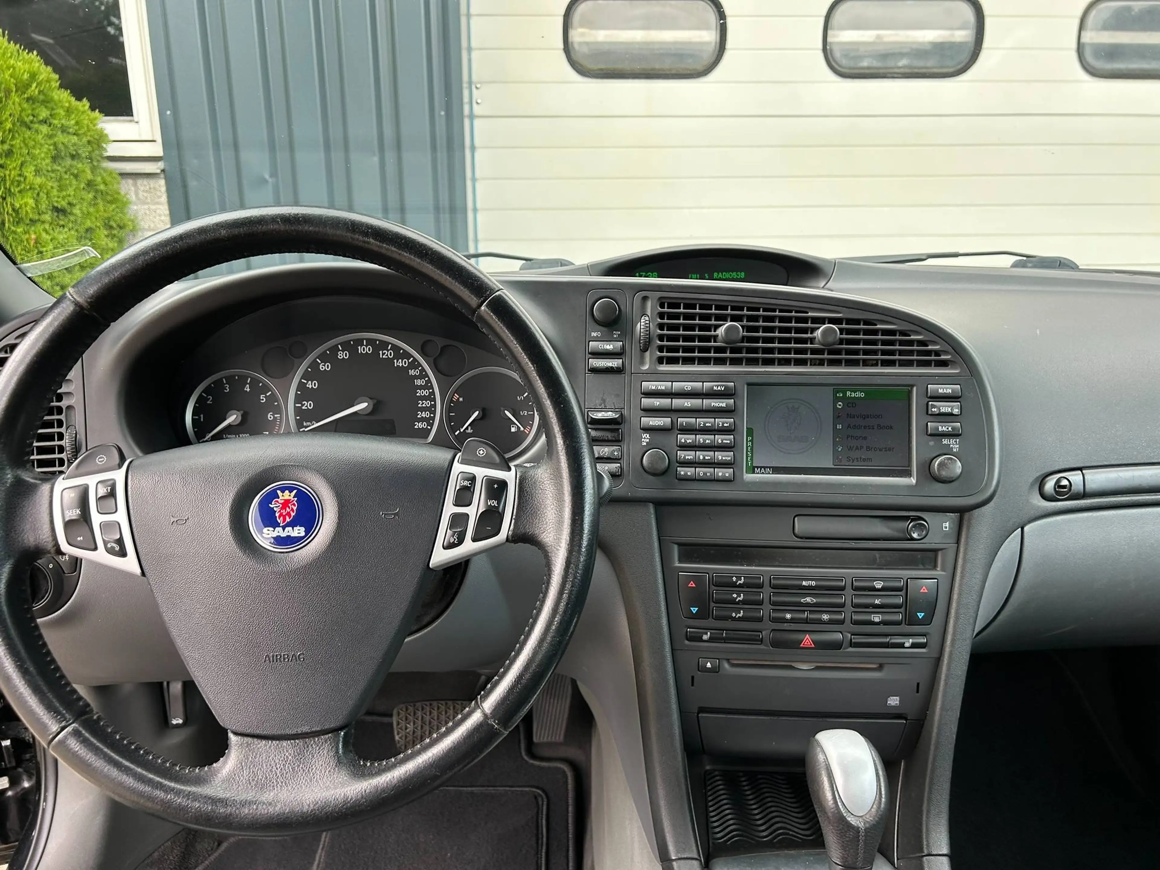 Saab 9-3 2.0t Vector Cabrio AUT Nieuwe Kap Xenon Cruise Airco — photo 11