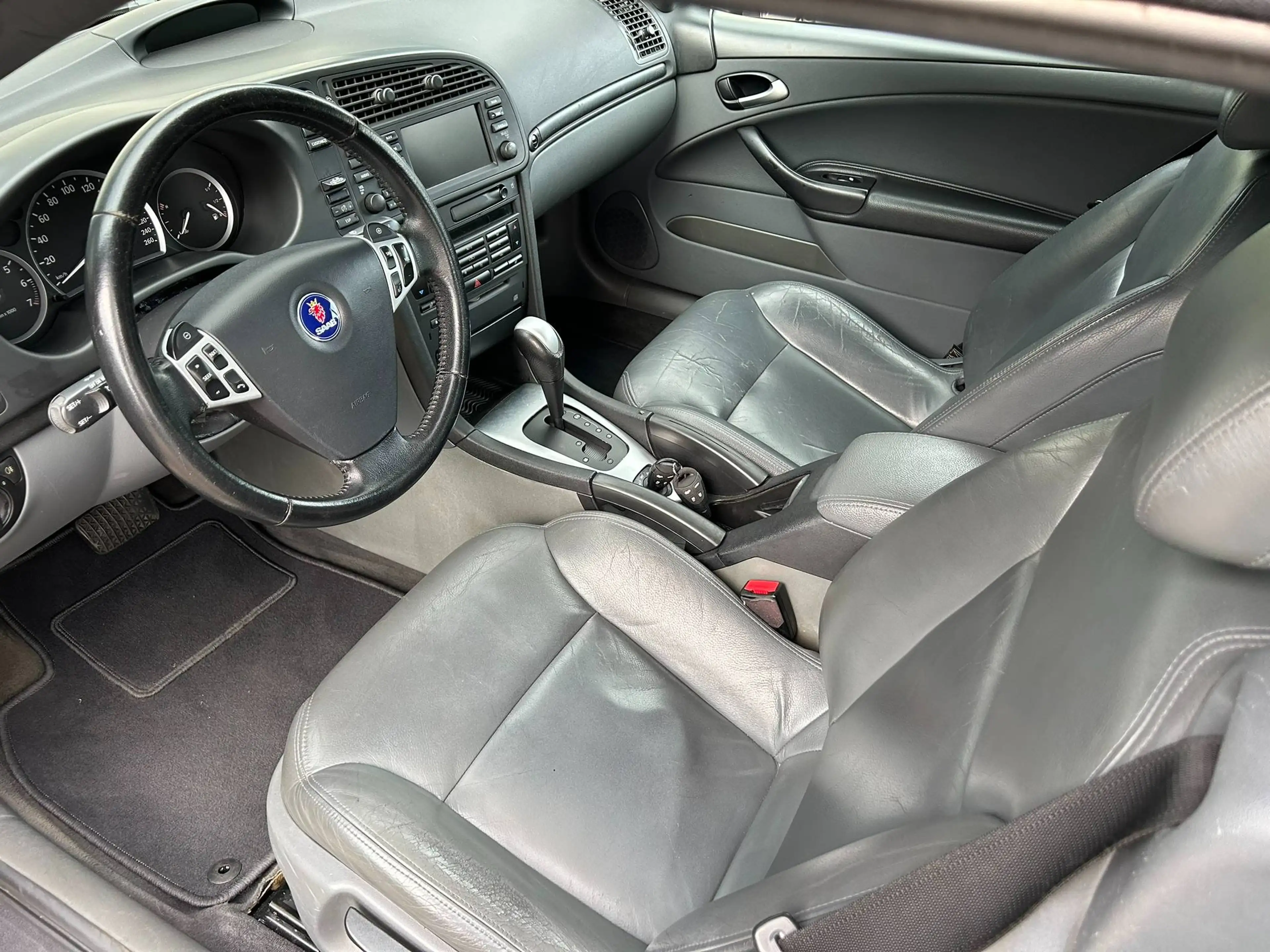 Saab 9-3 2.0t Vector Cabrio AUT Nieuwe Kap Xenon Cruise Airco — photo 10
