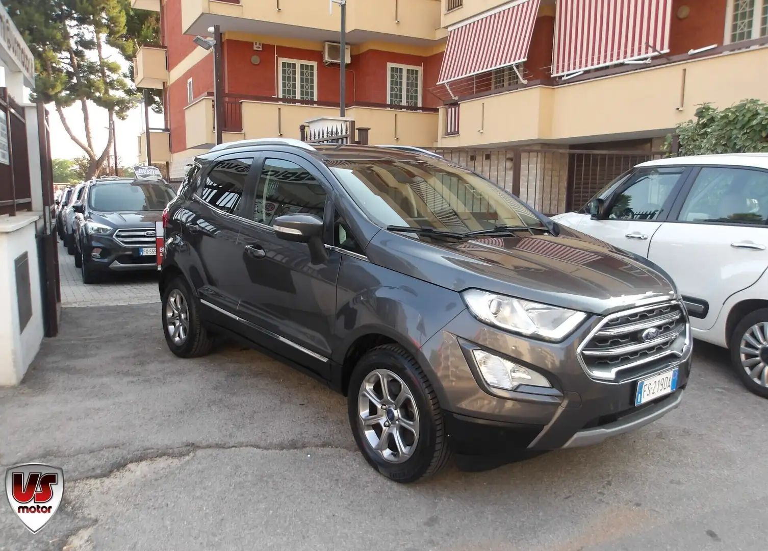 Ford EcoSport 1.0 EcoBoost 125 CV Start&Stop Titanium Grijs - 1