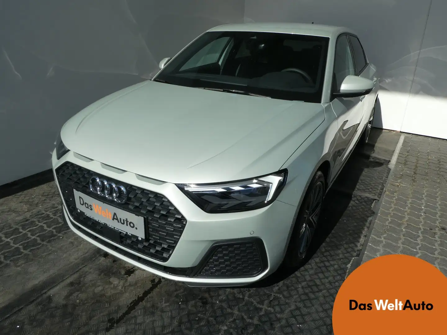Audi A1 25 TFSI intense Silber - 1