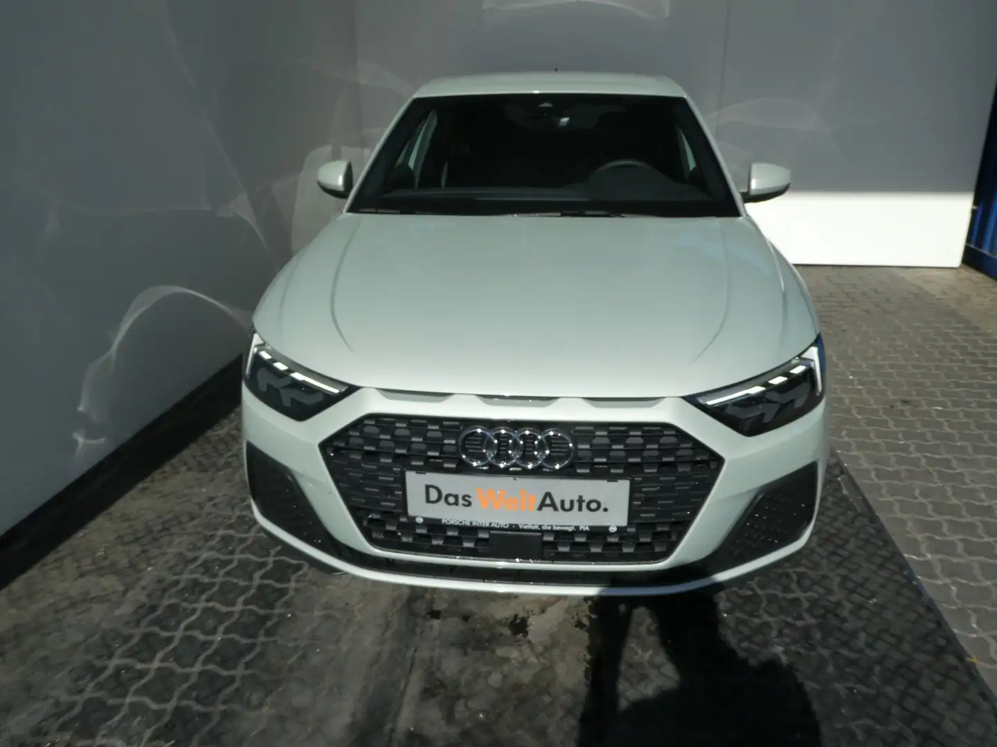 Audi A1 25 TFSI intense Silber - 2