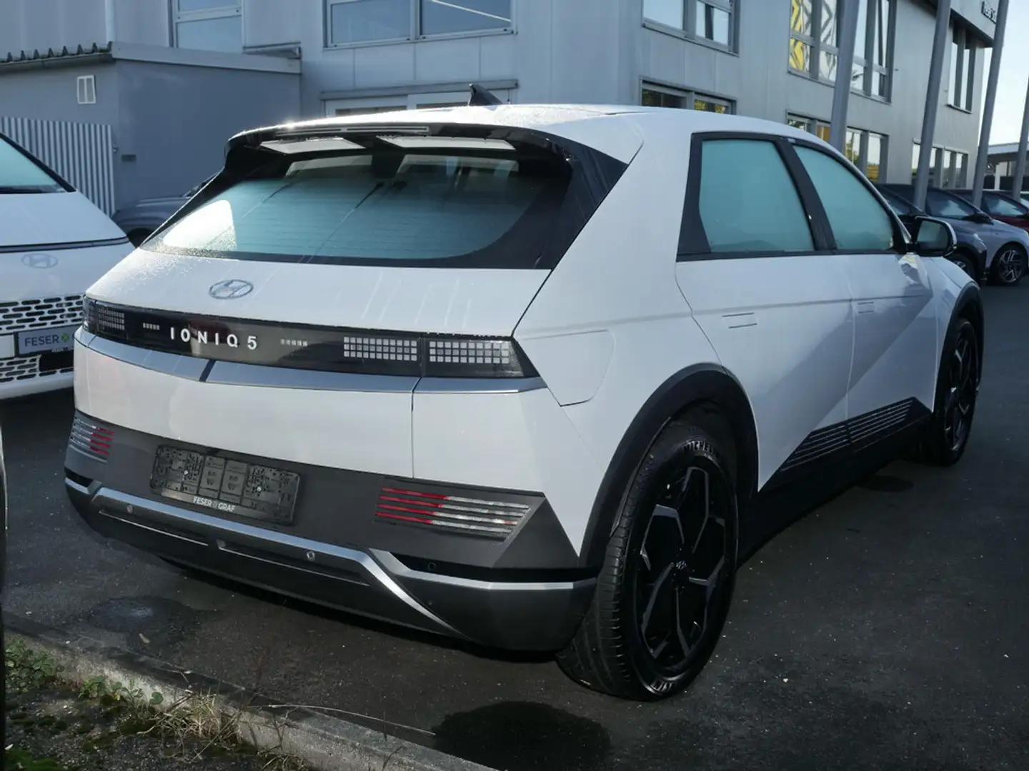 Hyundai IONIQ 5 DYNAMIQ EFFIZIENZ PAKET WP LED NAVI SHZ Biały - 2