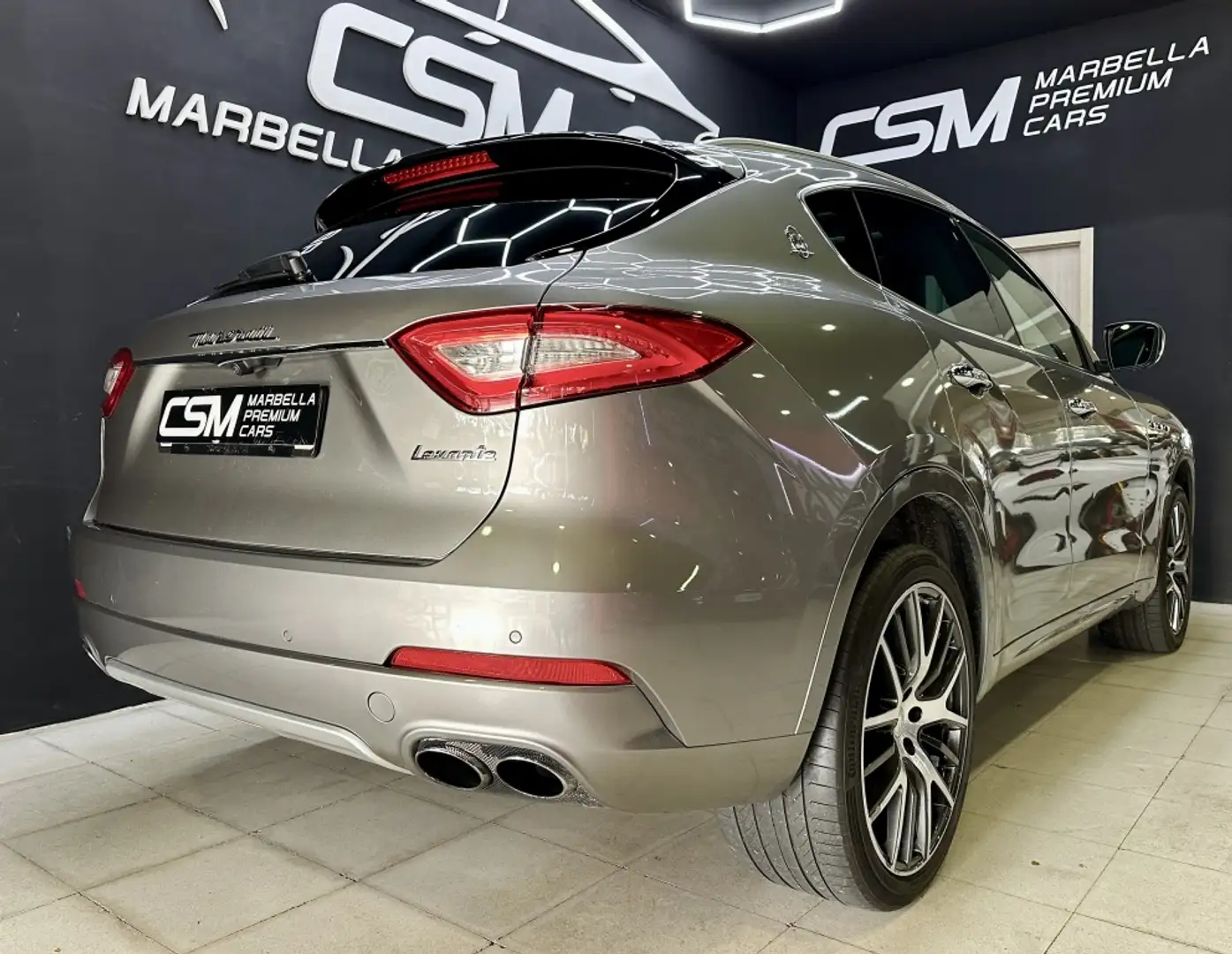 Maserati Levante 430 S Aut. Gris - 2