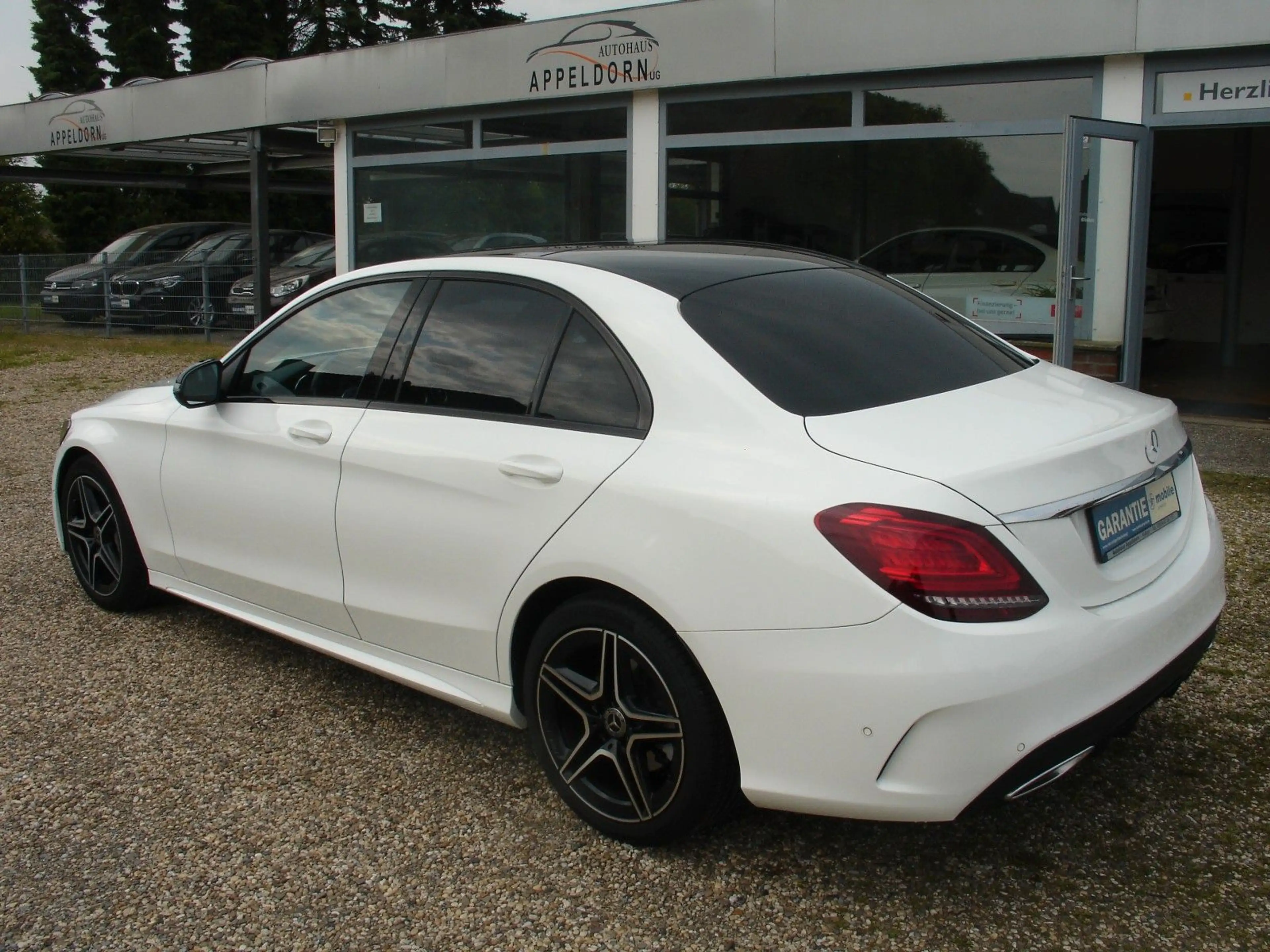Mercedes-Benz C 400 C -Klasse Lim. C 400 4Matic Garantie 3/26 — photo 3