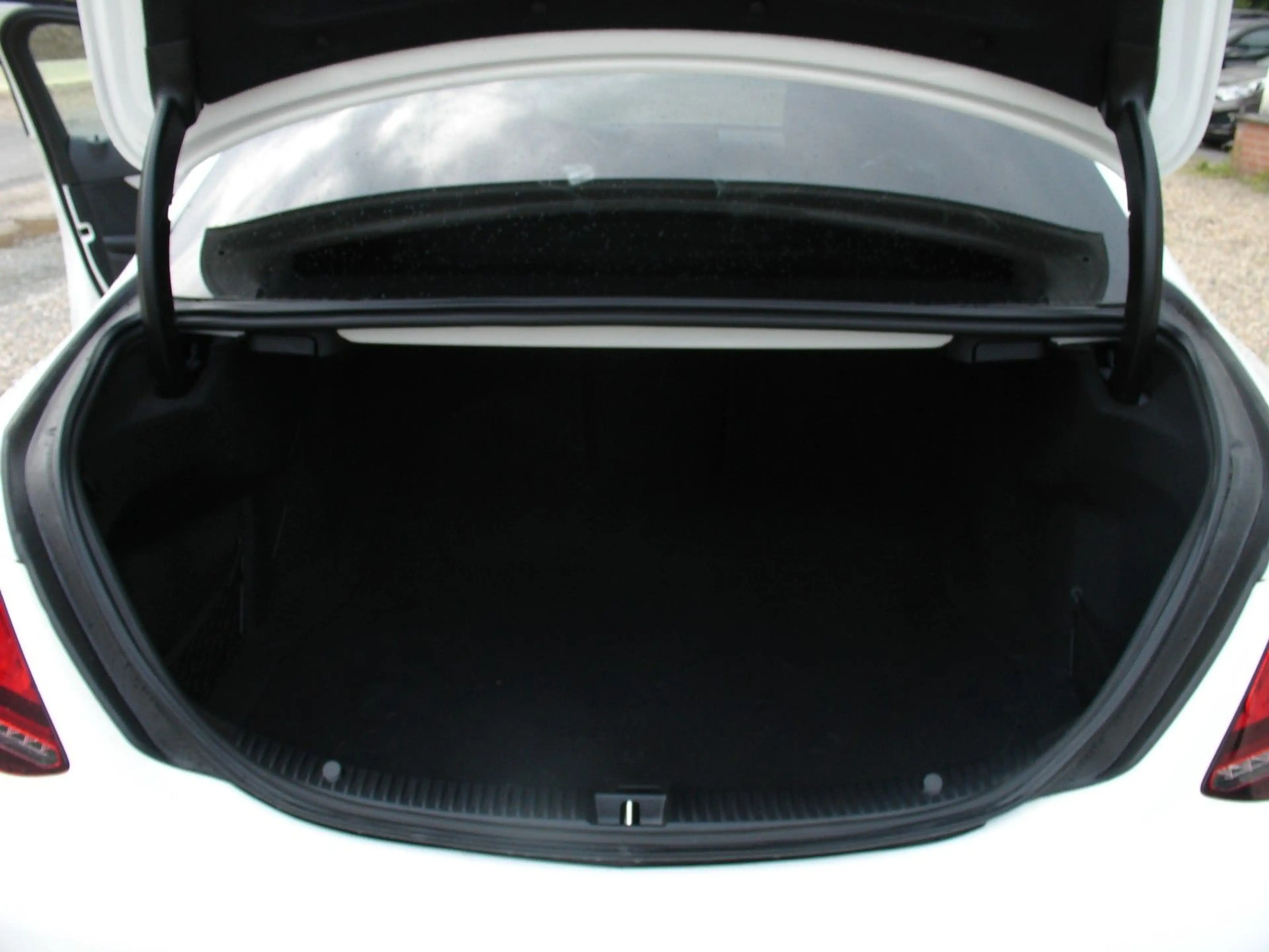 Mercedes-Benz C 400 C -Klasse Lim. C 400 4Matic Garantie 3/26 — photo 15