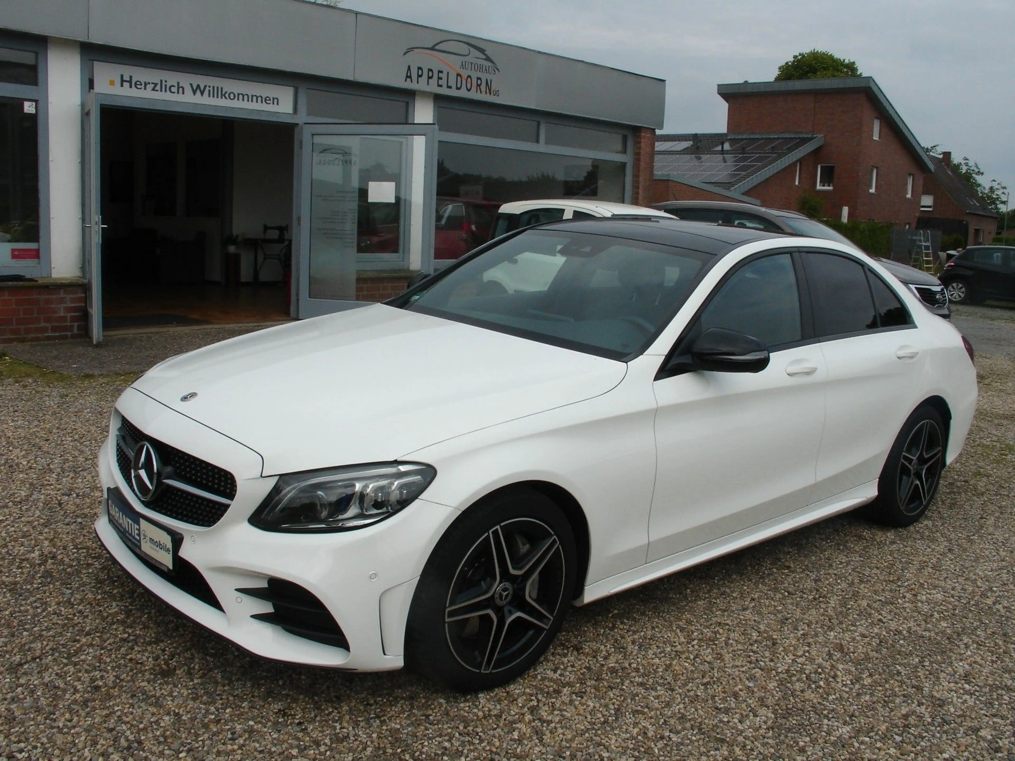 Mercedes-Benz C 400 C -Klasse Lim. C 400 4Matic Garantie 3/26
