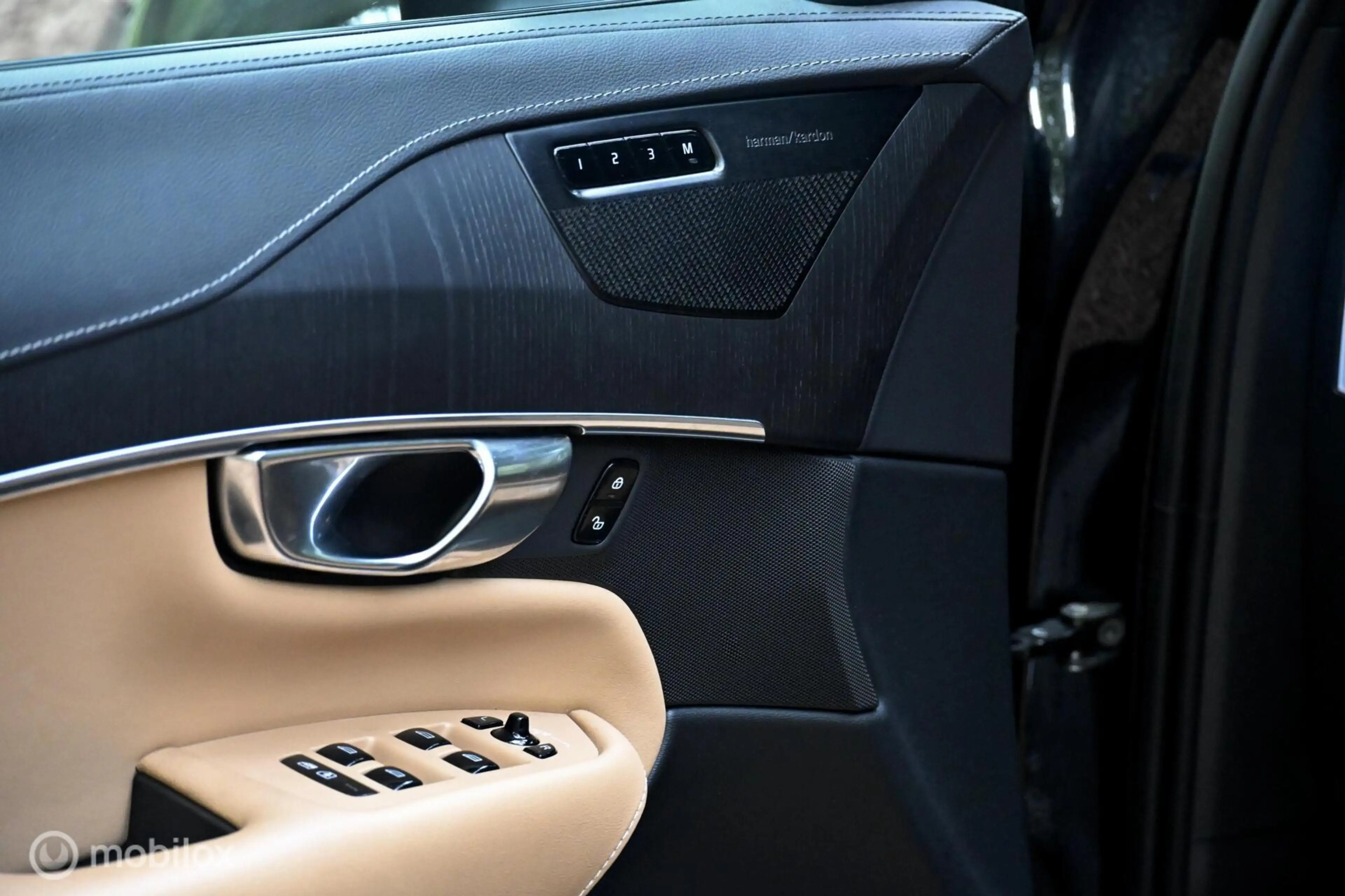 Volvo XC90 2.0 T8 Recharge AWD Ultimate Bright| trekhaak in- — photo 12