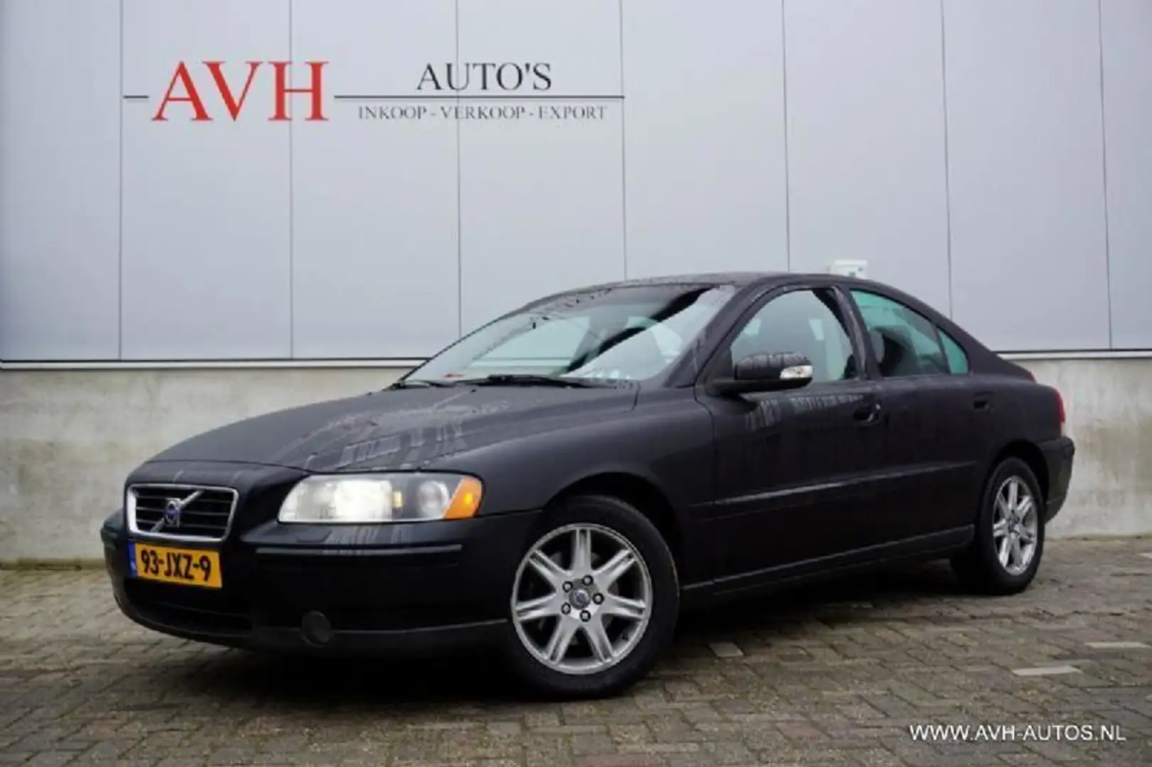 Volvo S60 2.4D, Leer + Clima! Negro - 1