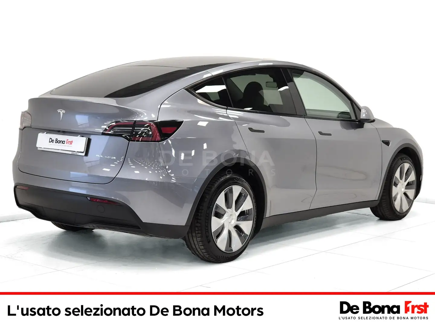 Tesla Model Y long range dual motor awd - 2