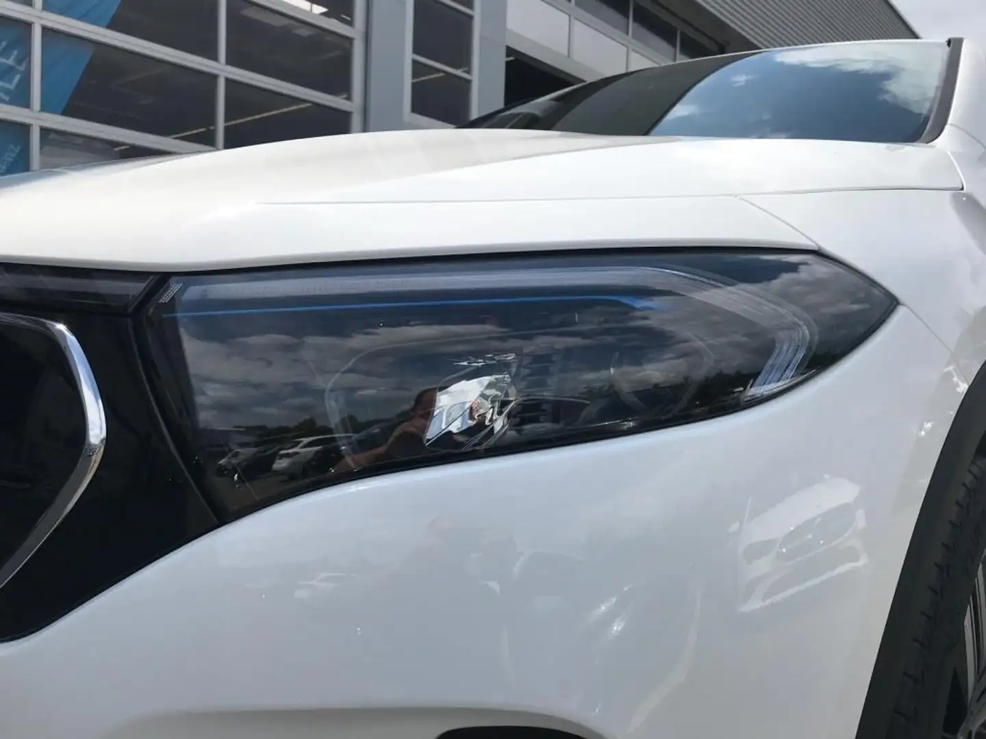 Mercedes-Benz EQA 250 + PROGRESSIVE NIGHT 360#KeyLess#Augmented Weiß - 2