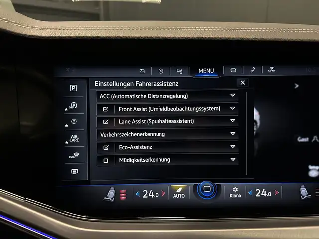 Volkswagen Touareg view 23