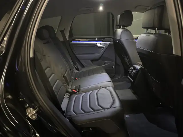 Volkswagen Touareg view 26