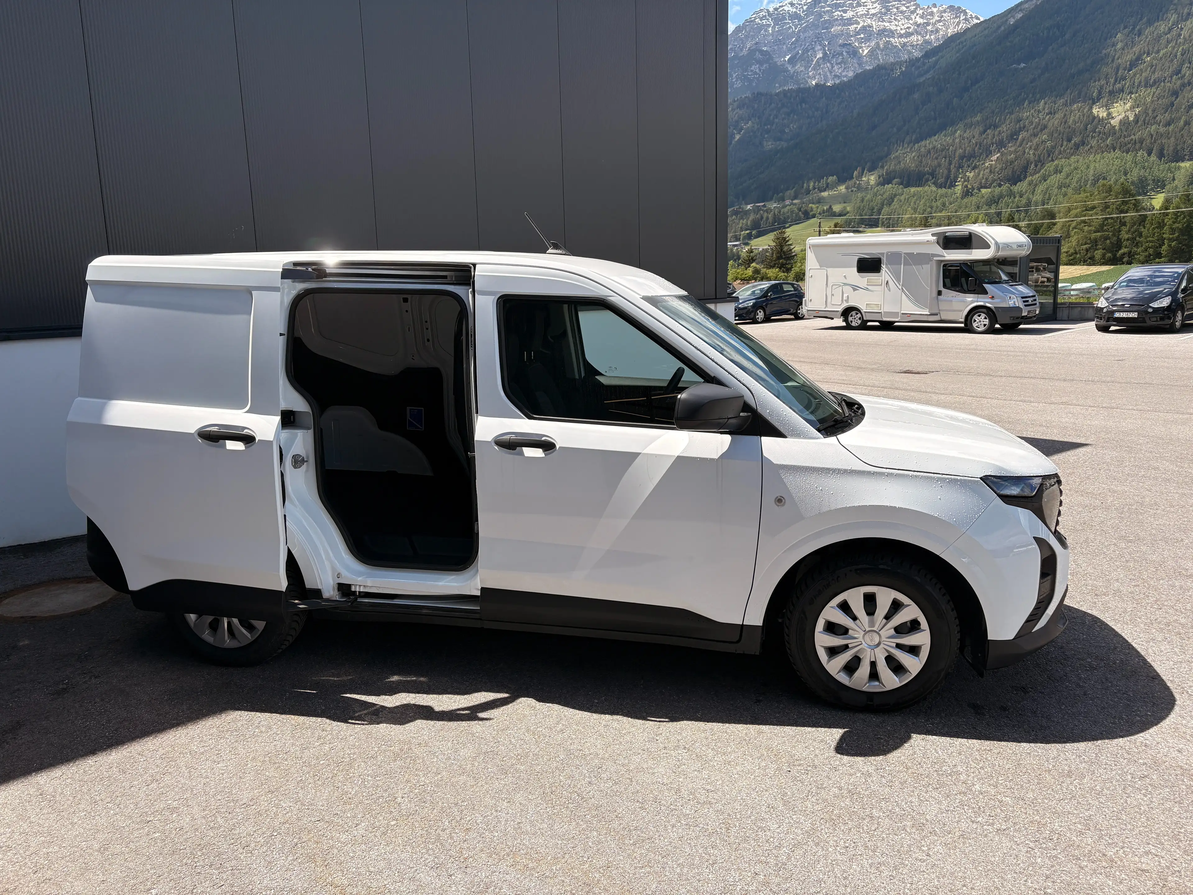 Ford Courier Trend — photo 5