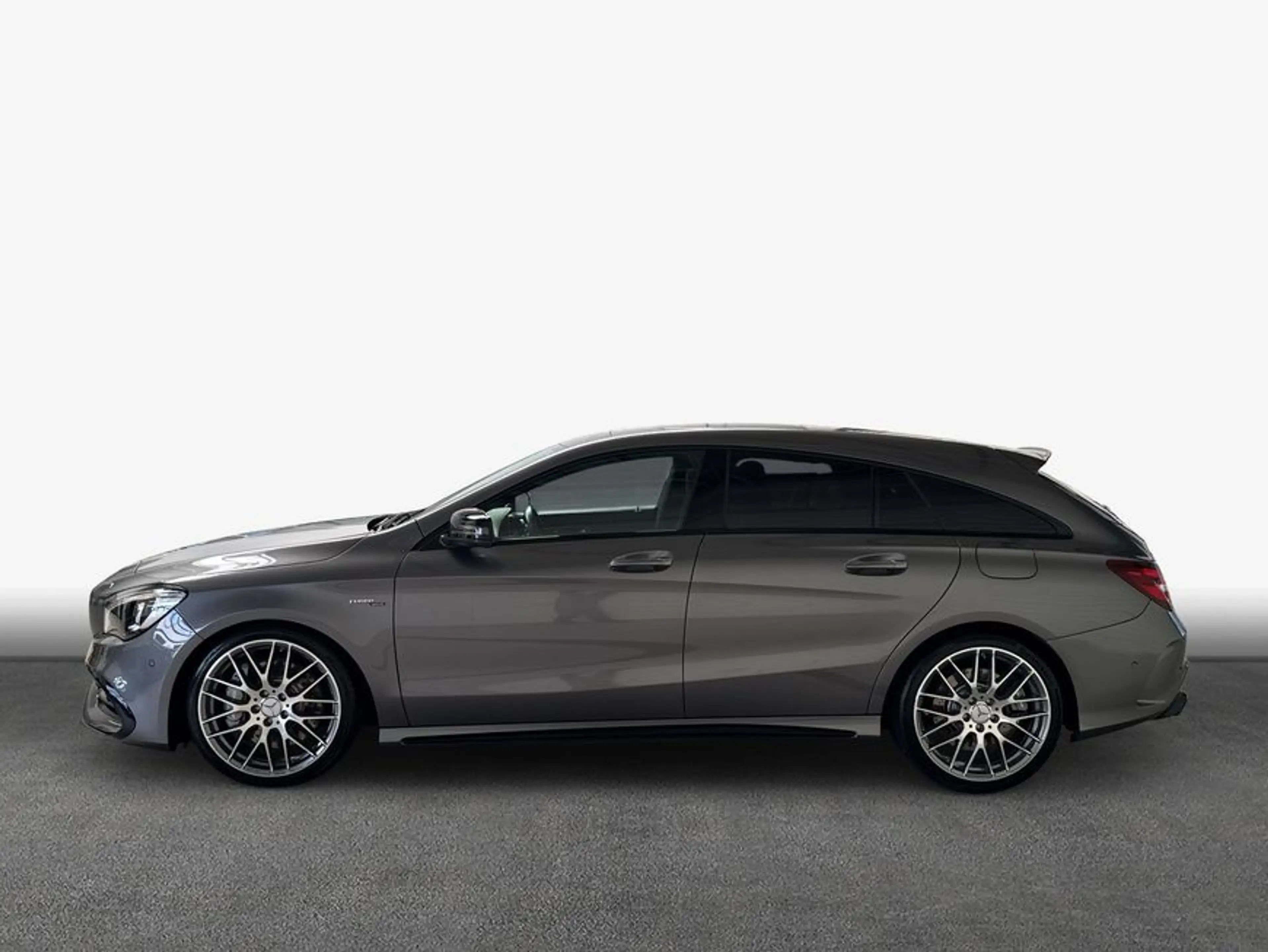 Mercedes-Benz CLA 45 AMG CLA — photo 4