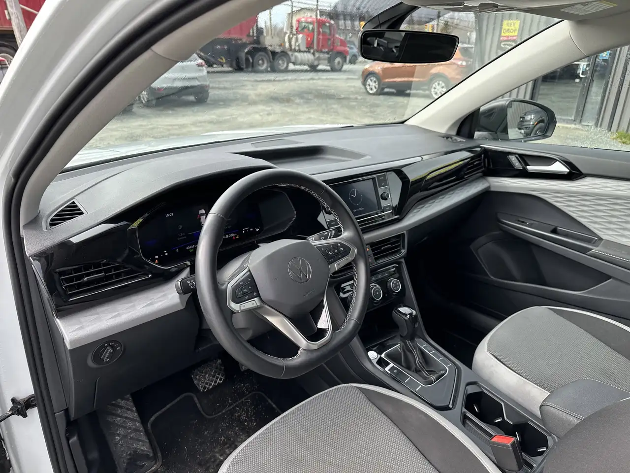 Volkswagen Taos снимка Volkswagen Taos