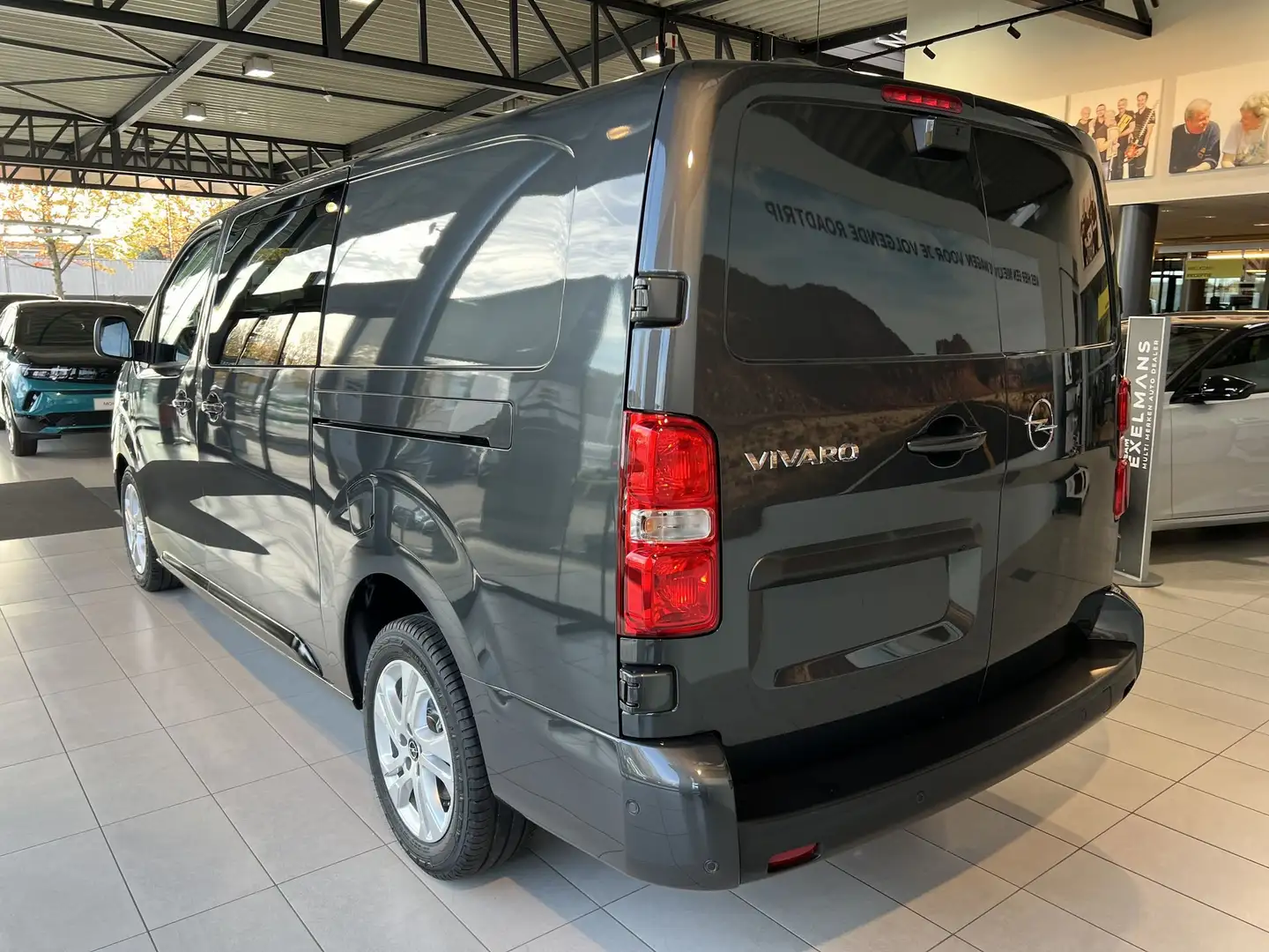 Opel Vivaro DUBBEL CABINE Gris - 2