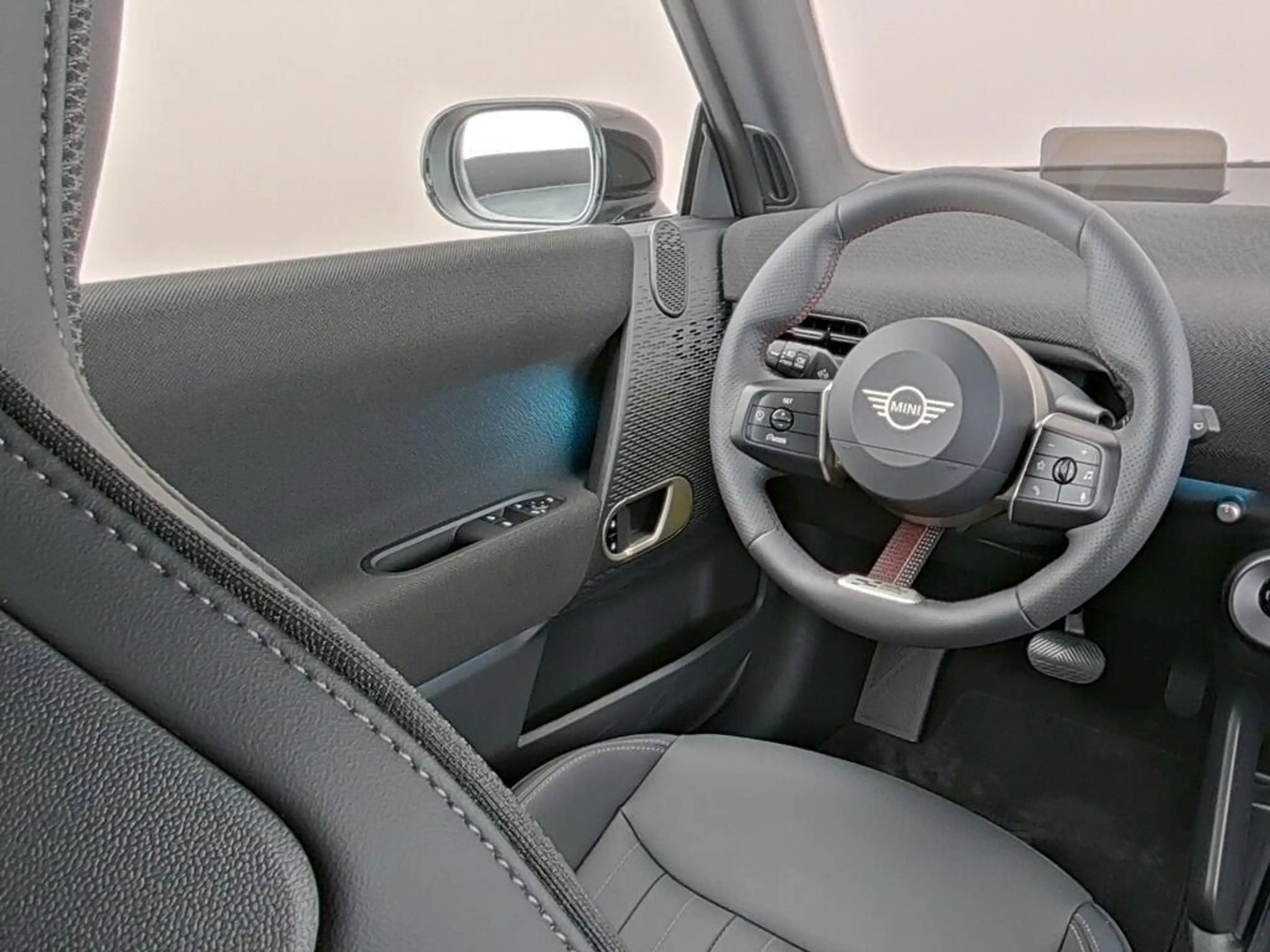 MINI John Cooper Works E 3-Deurs Cooper M 40.7 kWh — photo 4